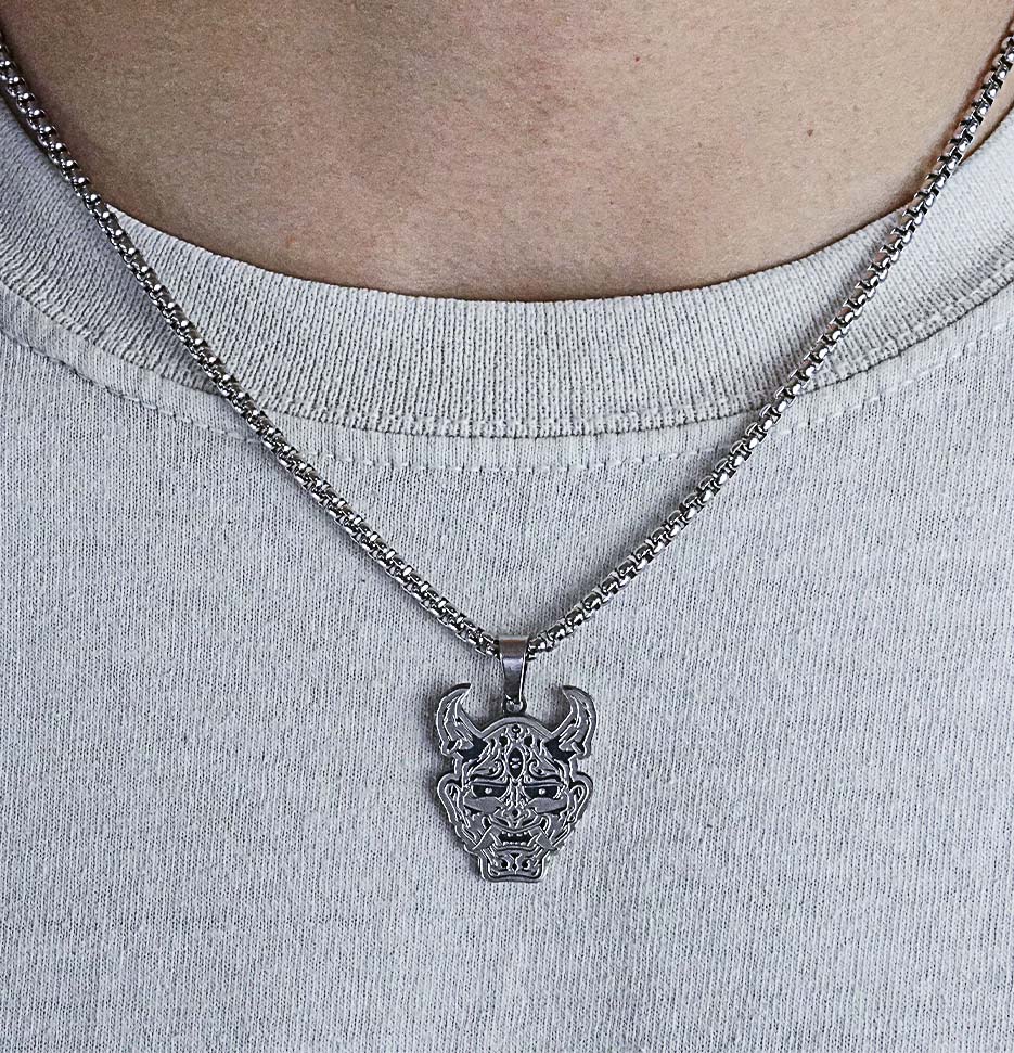 Collana - AKA AKIBA – Zanna Rossa