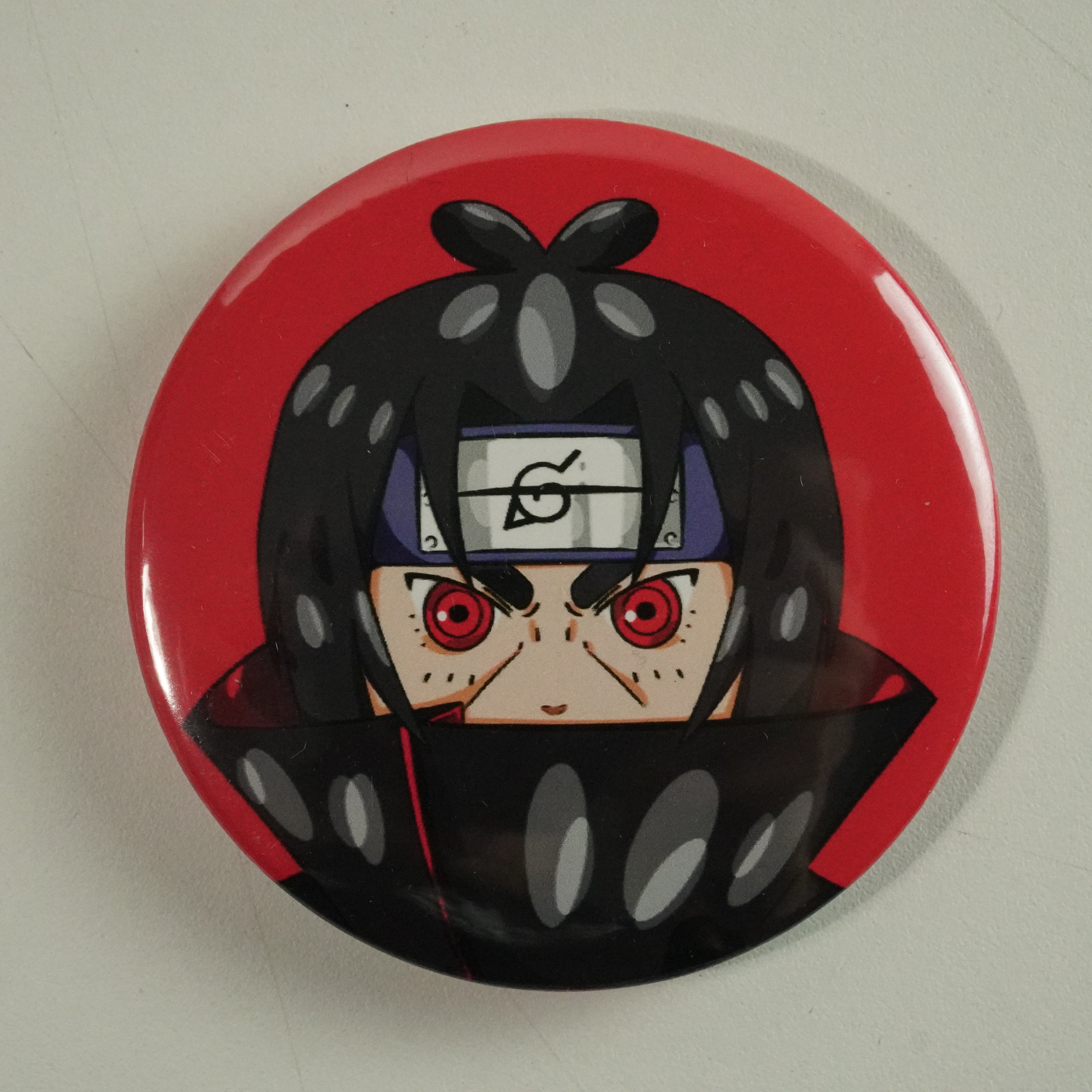 SPILLA TONDA GUARDIANO CHIBI