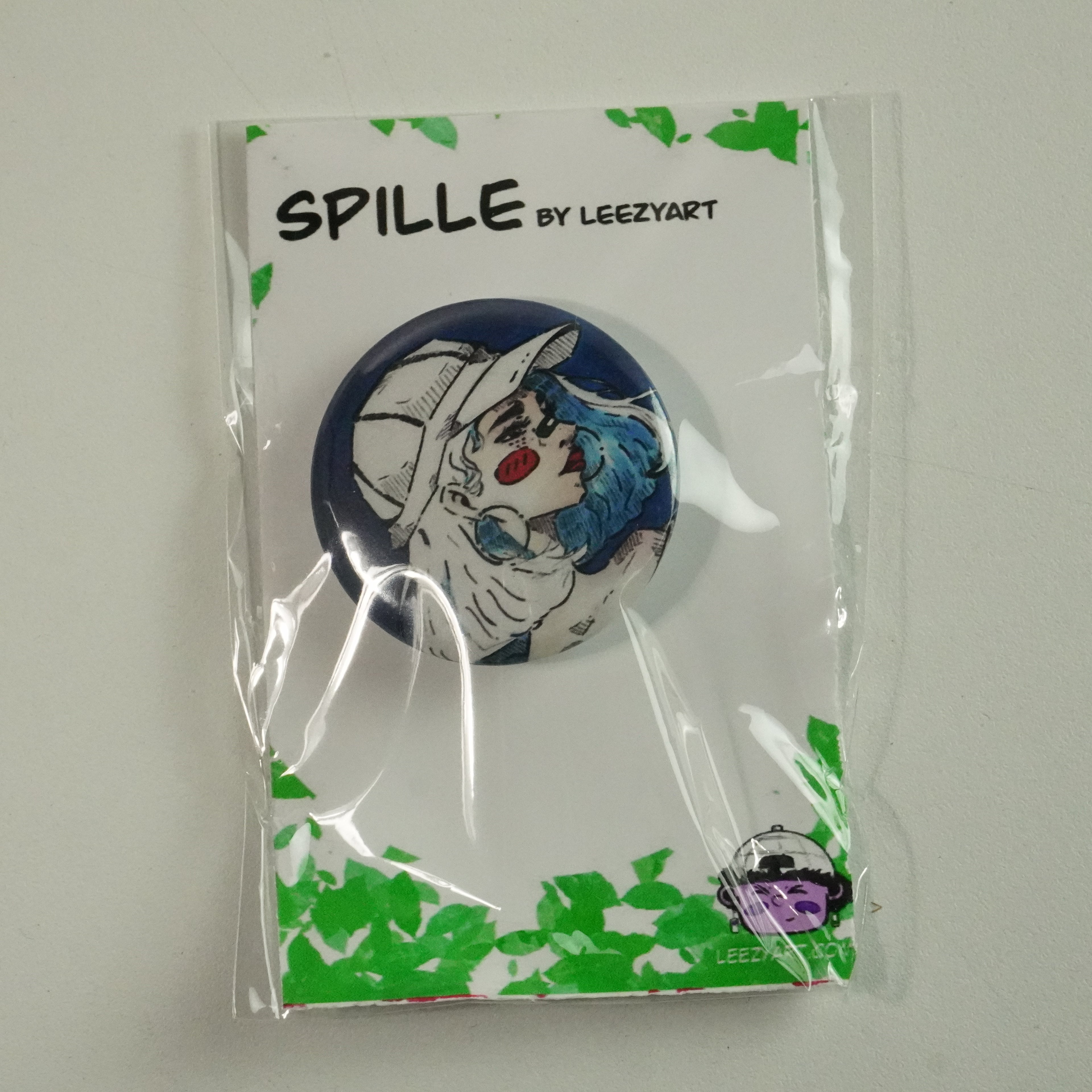 SPILLA TONDA ALONE CHIBI