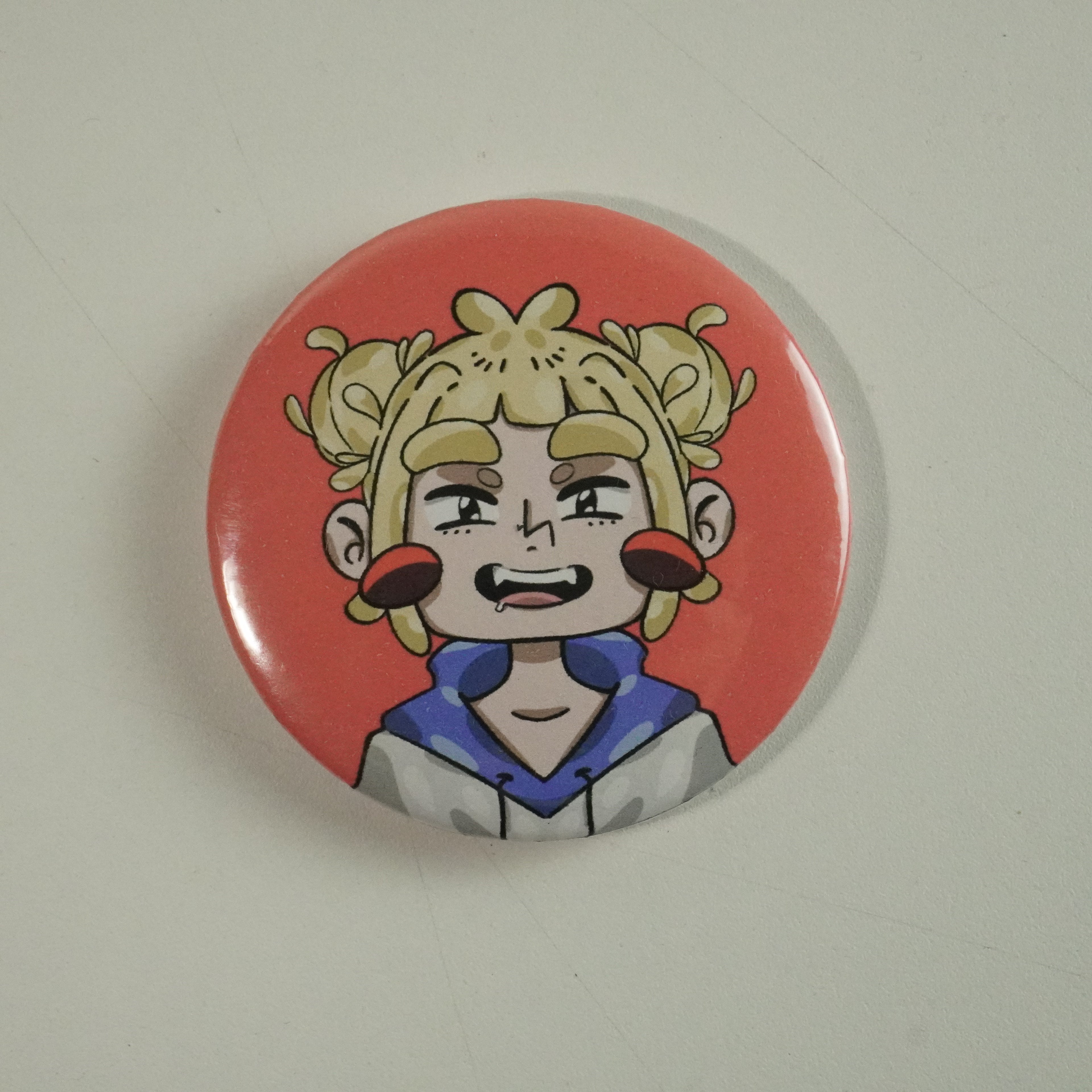 SPILLA TONDA SORRISO CRUDELE CHIBI